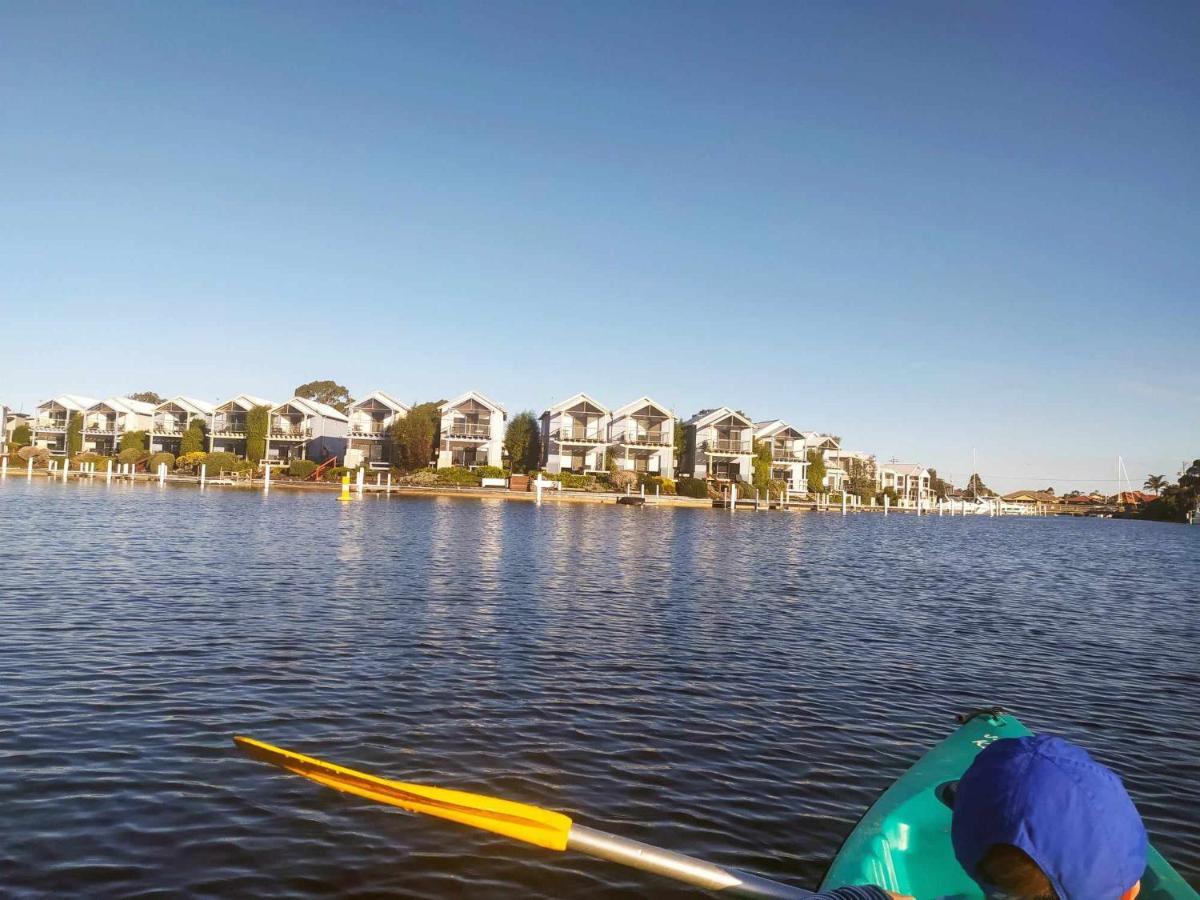 Captains Cove Resort - Waterfront Apartments Paynesville Exterior foto