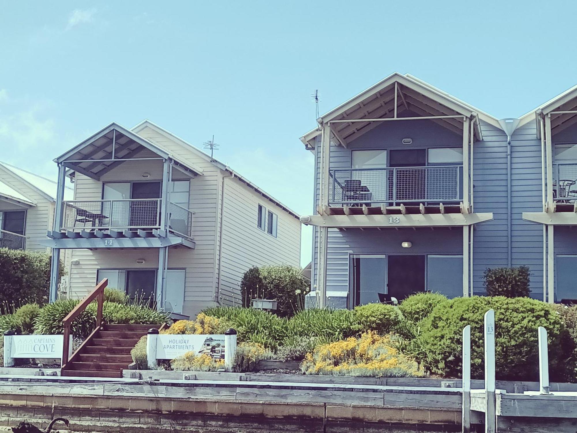 Captains Cove Resort - Waterfront Apartments Paynesville Exterior foto